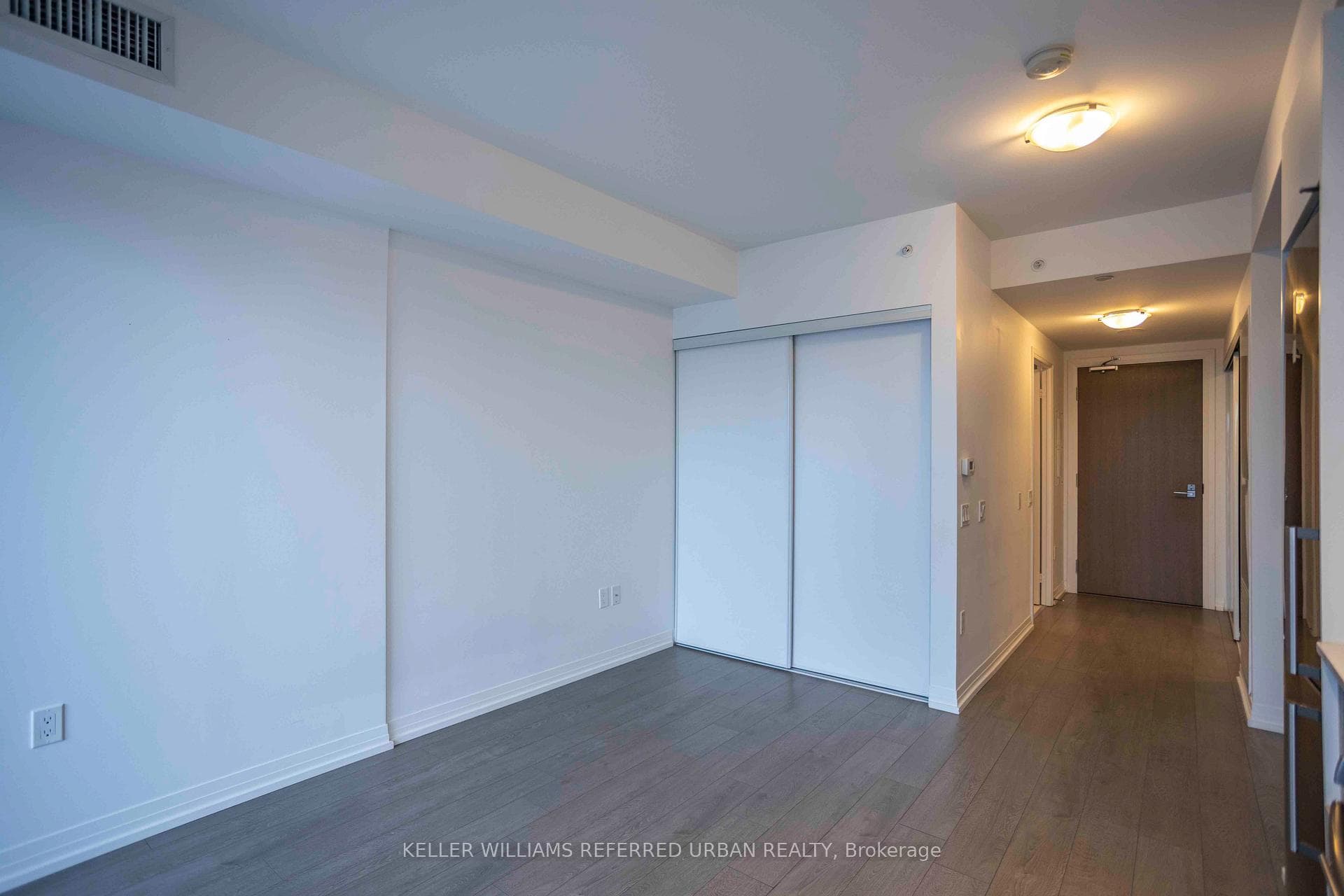 251 Jarvis Street Unit 1610 photo 8