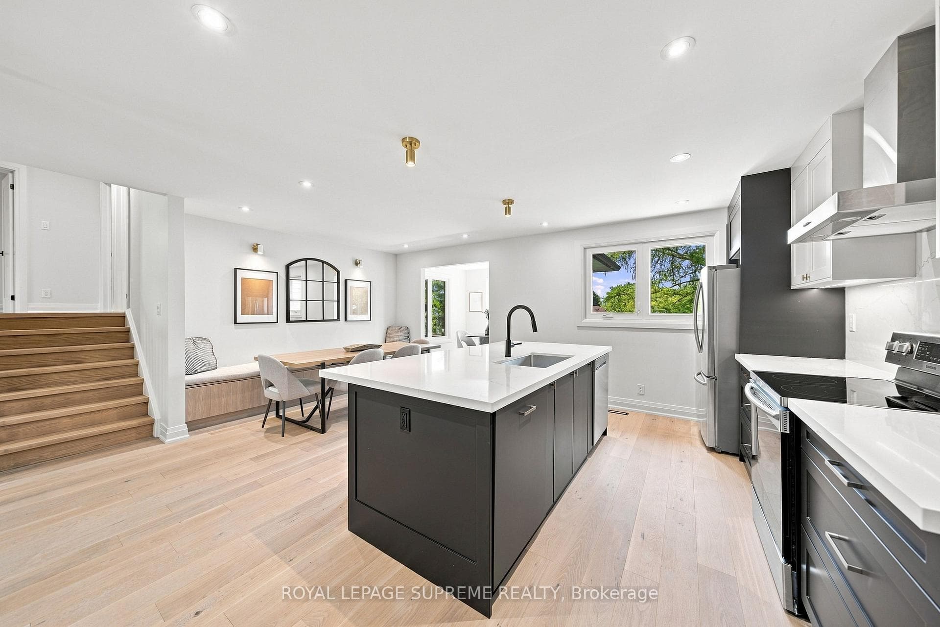 26 Crown Crescent photo 7