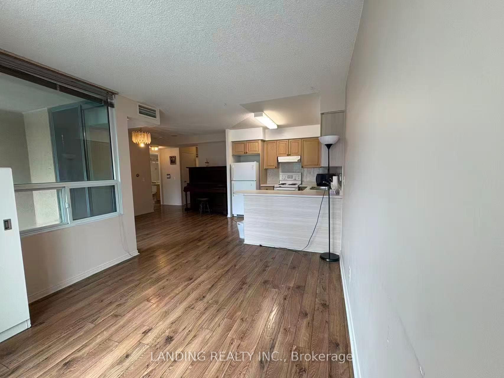 238 Doris Avenue Unit 312 photo 4