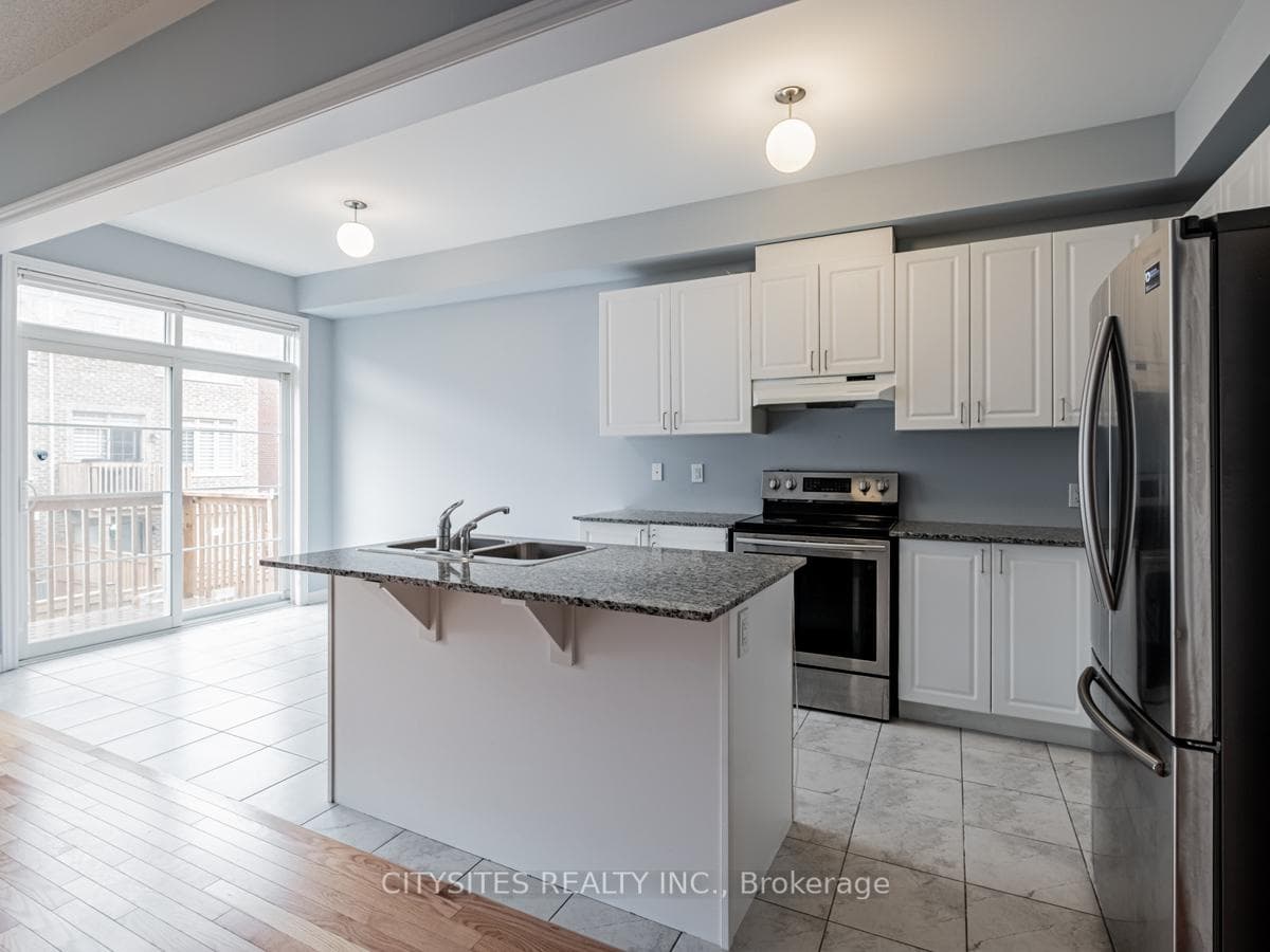 75 Farooq Boulevard photo 17