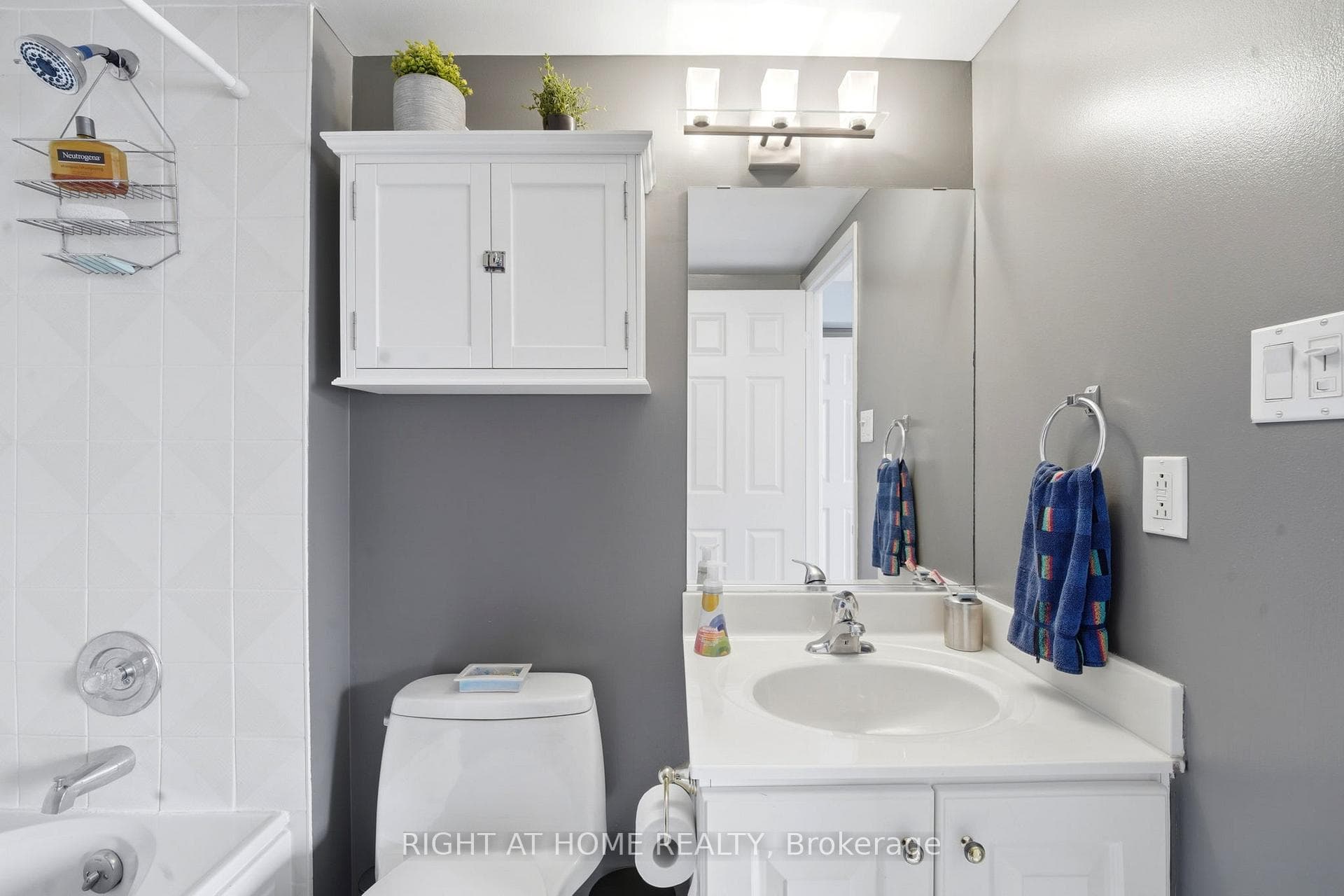 298 Jarvis Street Unit 1602 photo 19