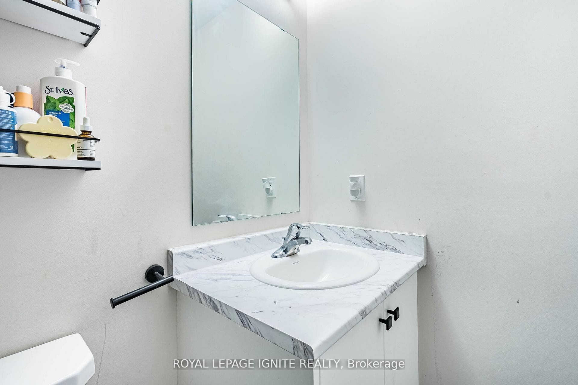 55 Chiffon Street photo 27