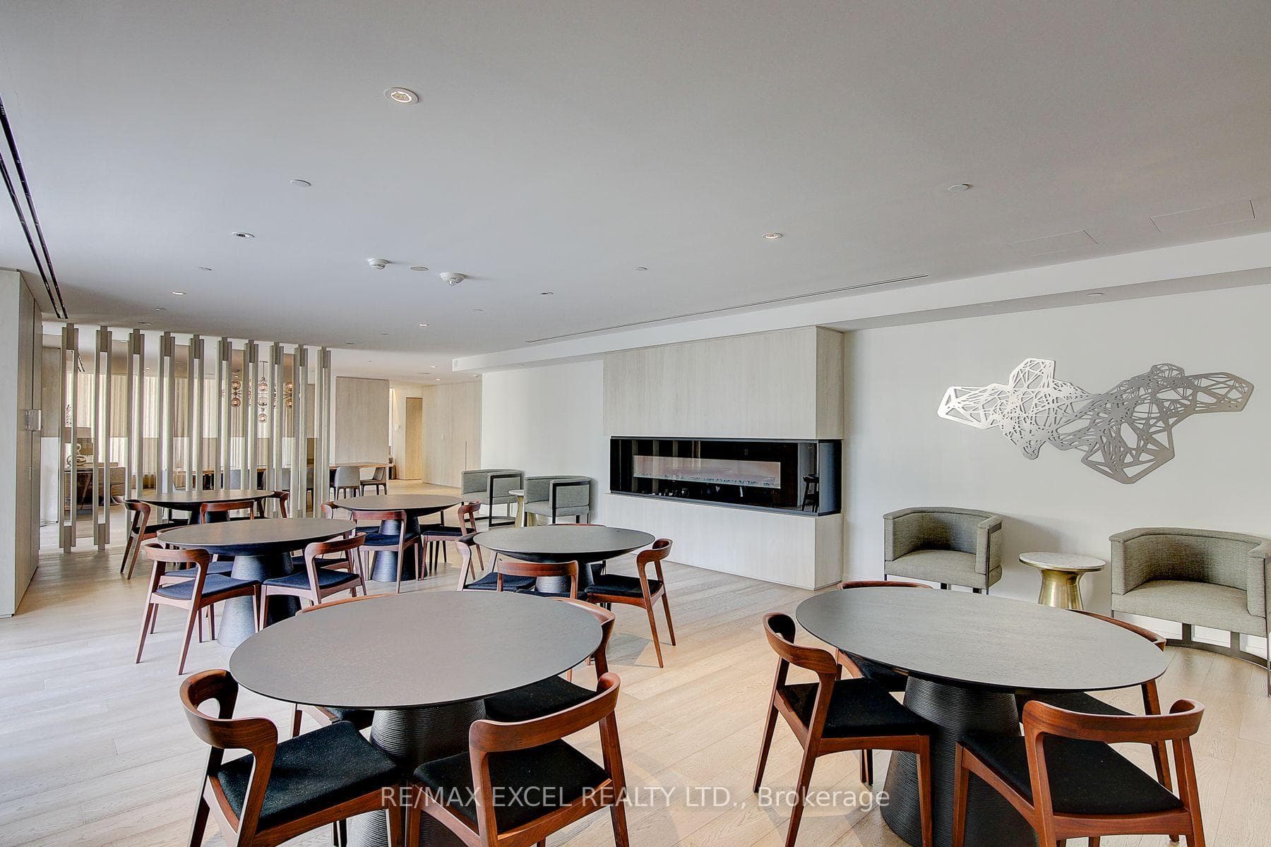 200 Bloor Street Unit 2201 photo 31