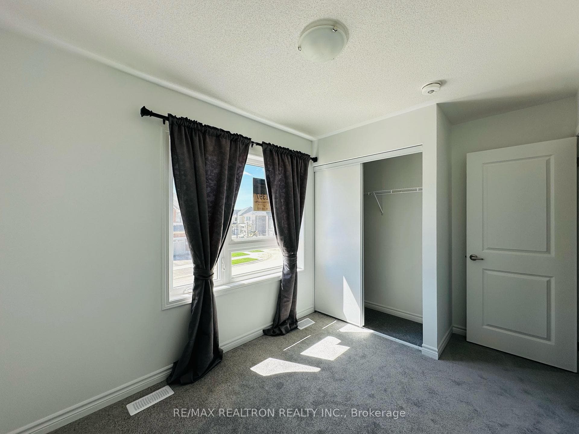 1518 Honey Locust Place photo 13