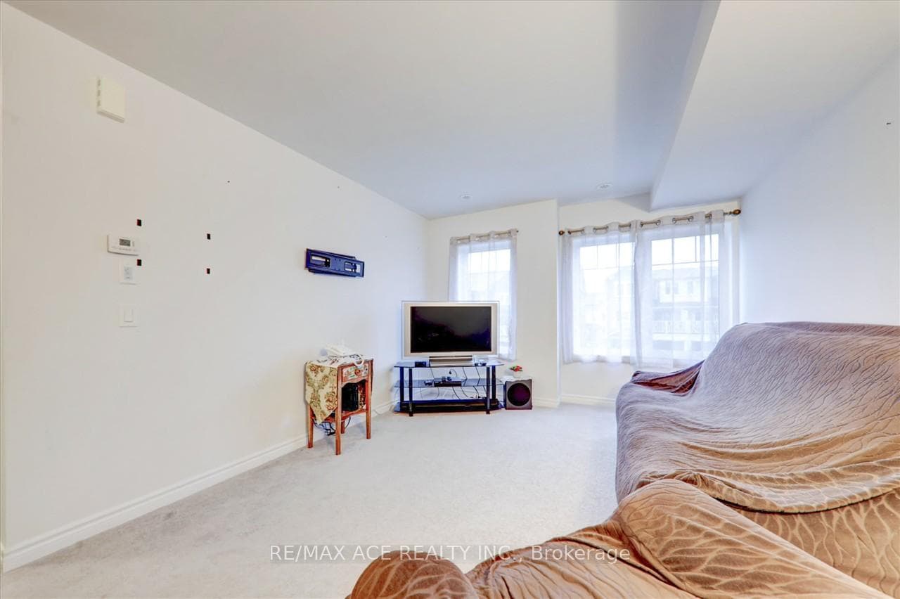 2500 Hill Rise Court Unit 34 photo 7