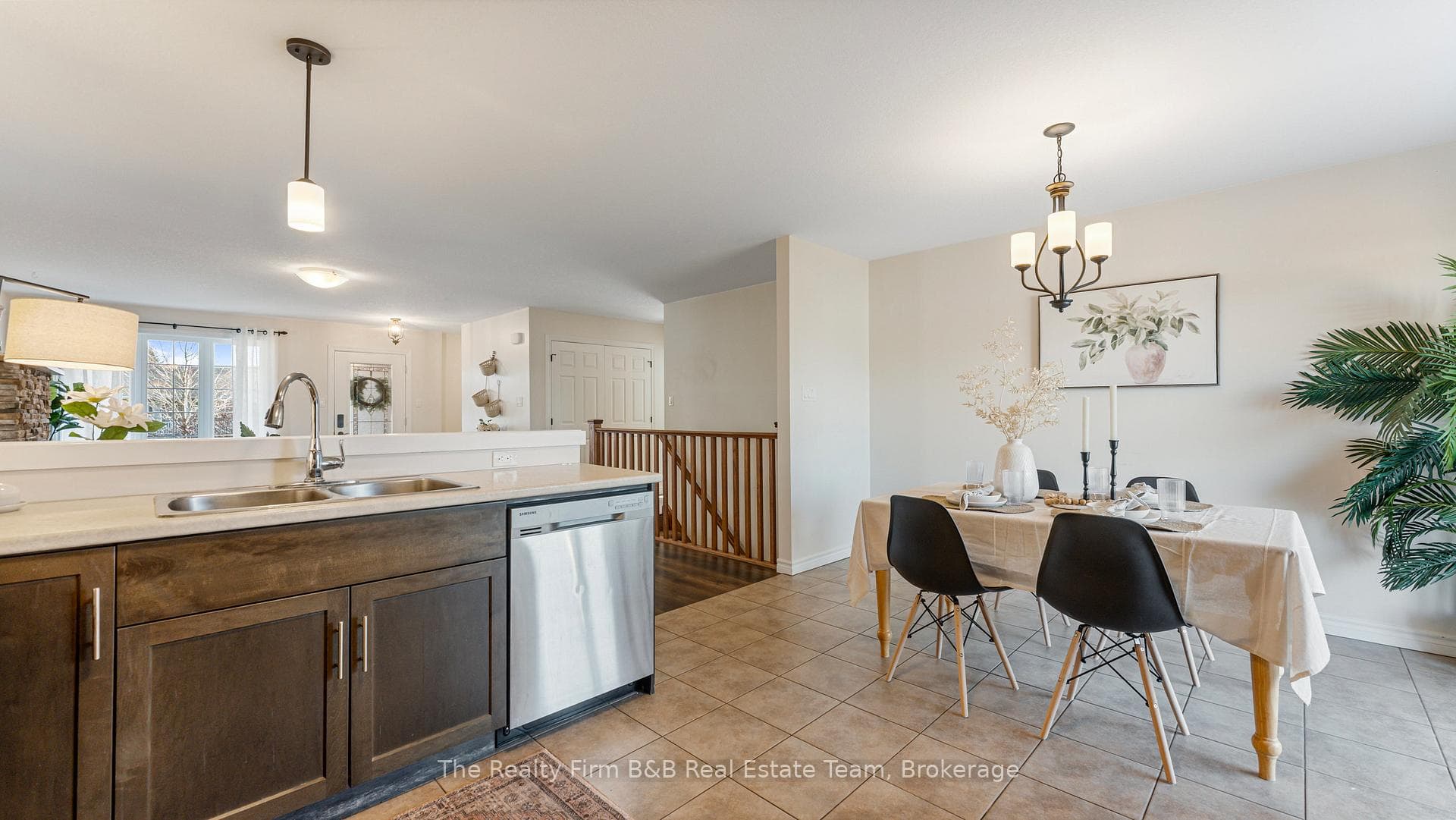 6 Fraser Lane photo 16