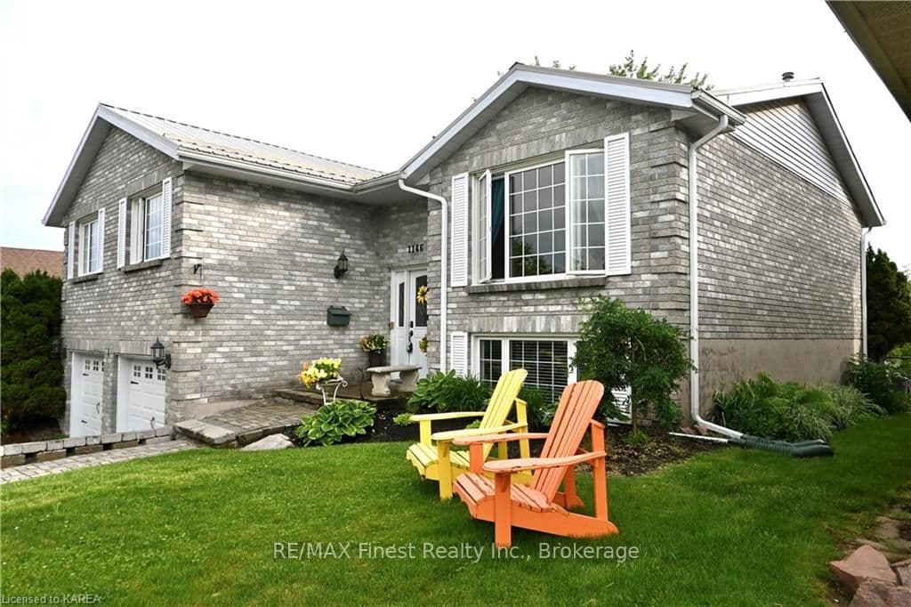 1146 LANCASTER Drive photo 4