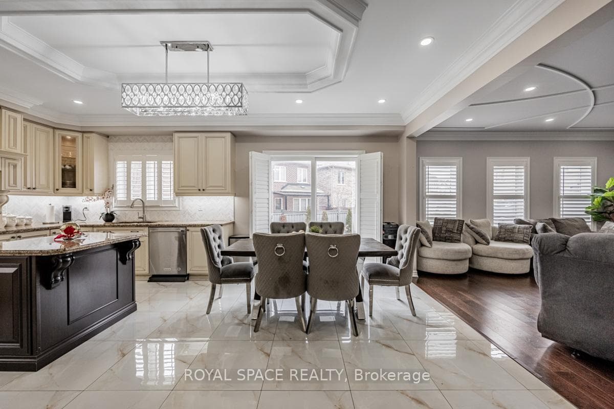 21 Belgium Crescent photo 15
