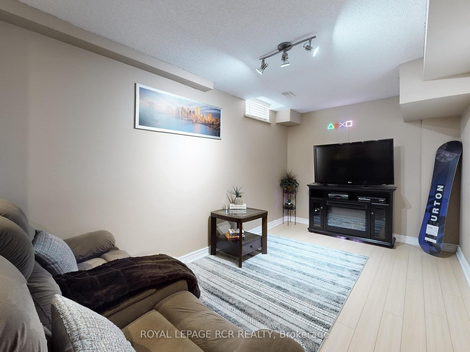 28 Wakely Boulevard photo 27