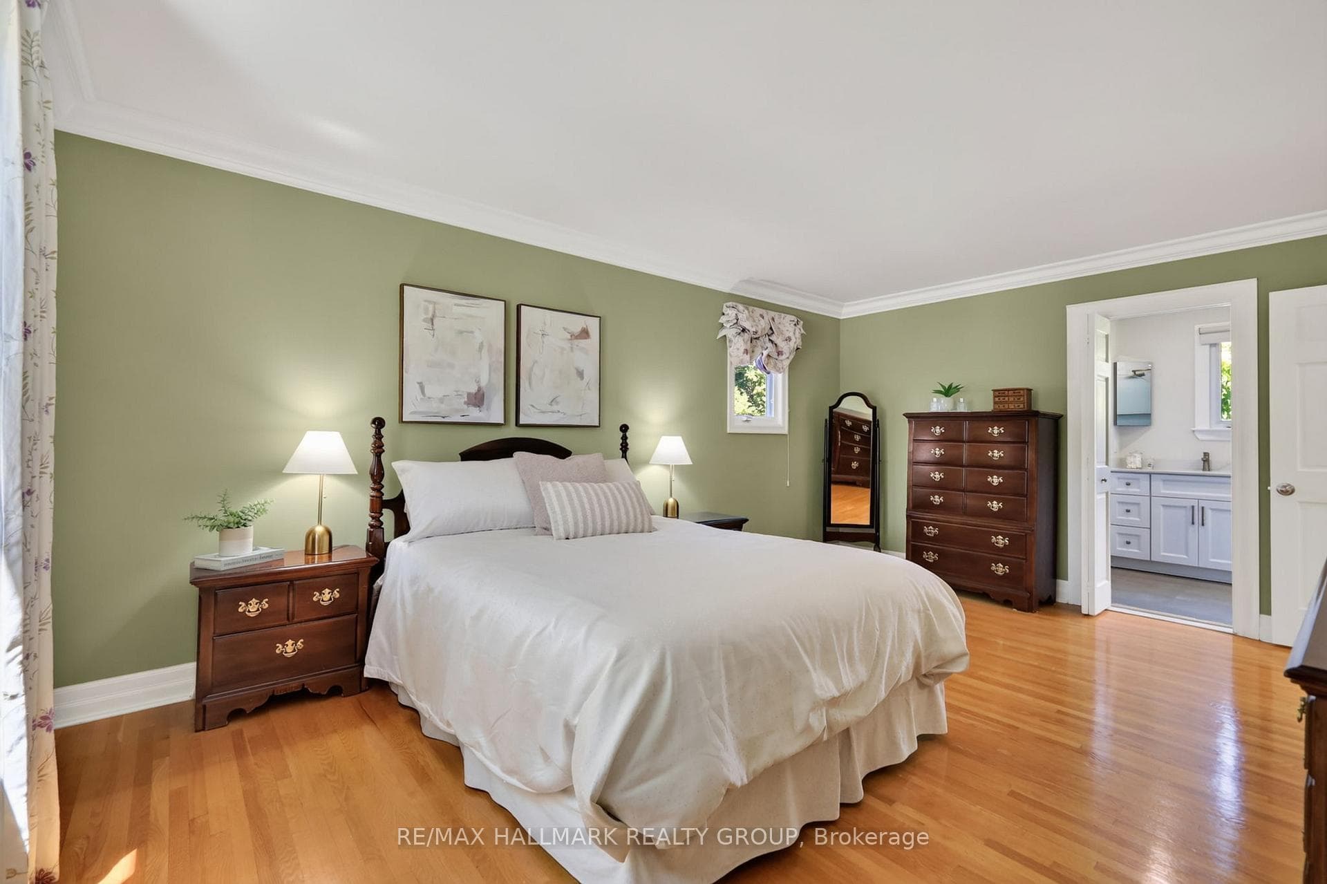 1680 Rhodes Court photo 22