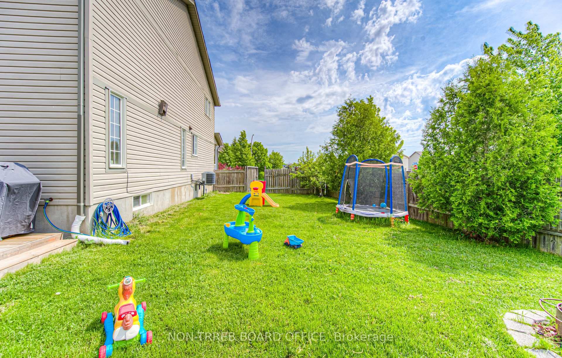 43 PROSPERITY Drive photo 38