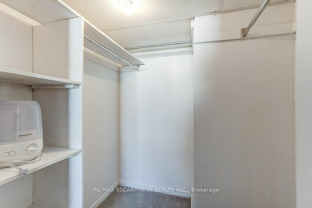 500 Silverbirch Boulevard Unit 203 photo 25