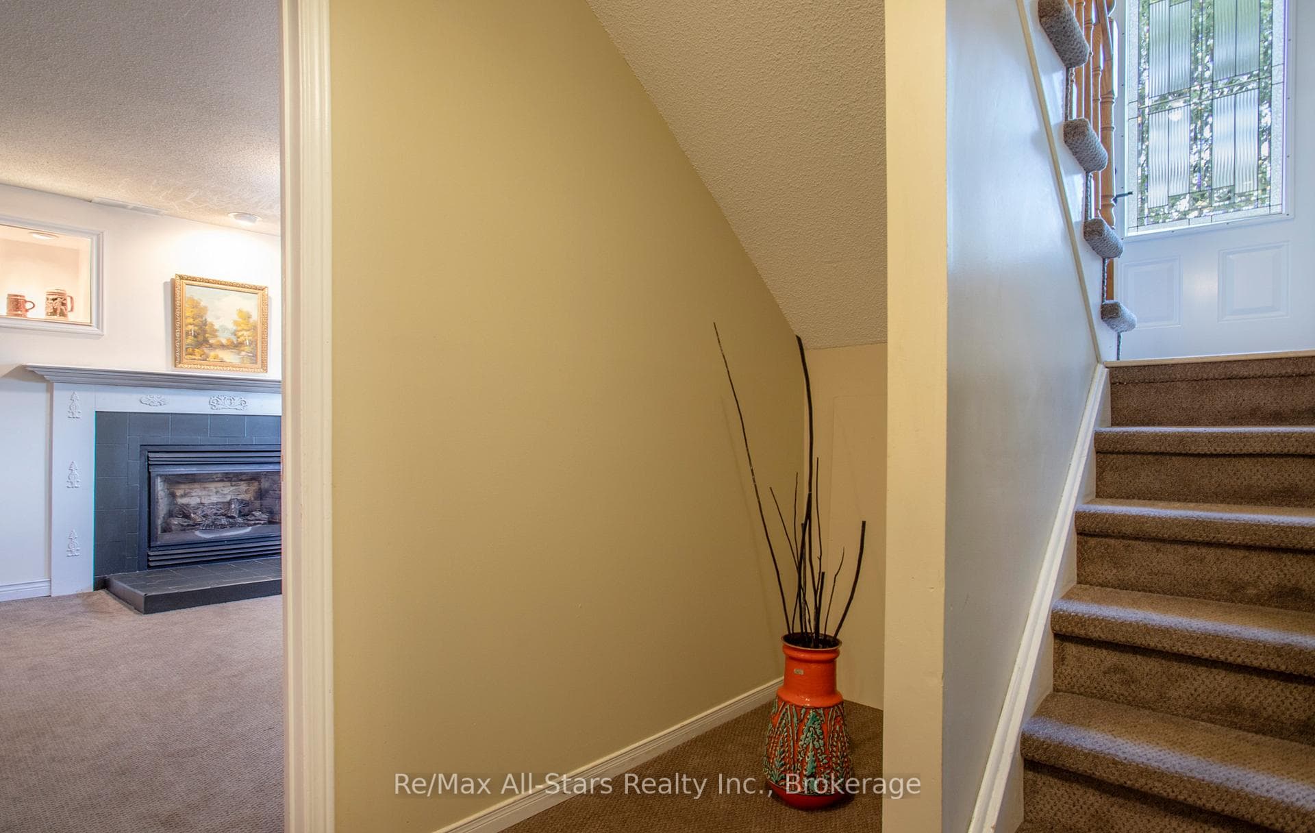 39 Applewood Crescent photo 19