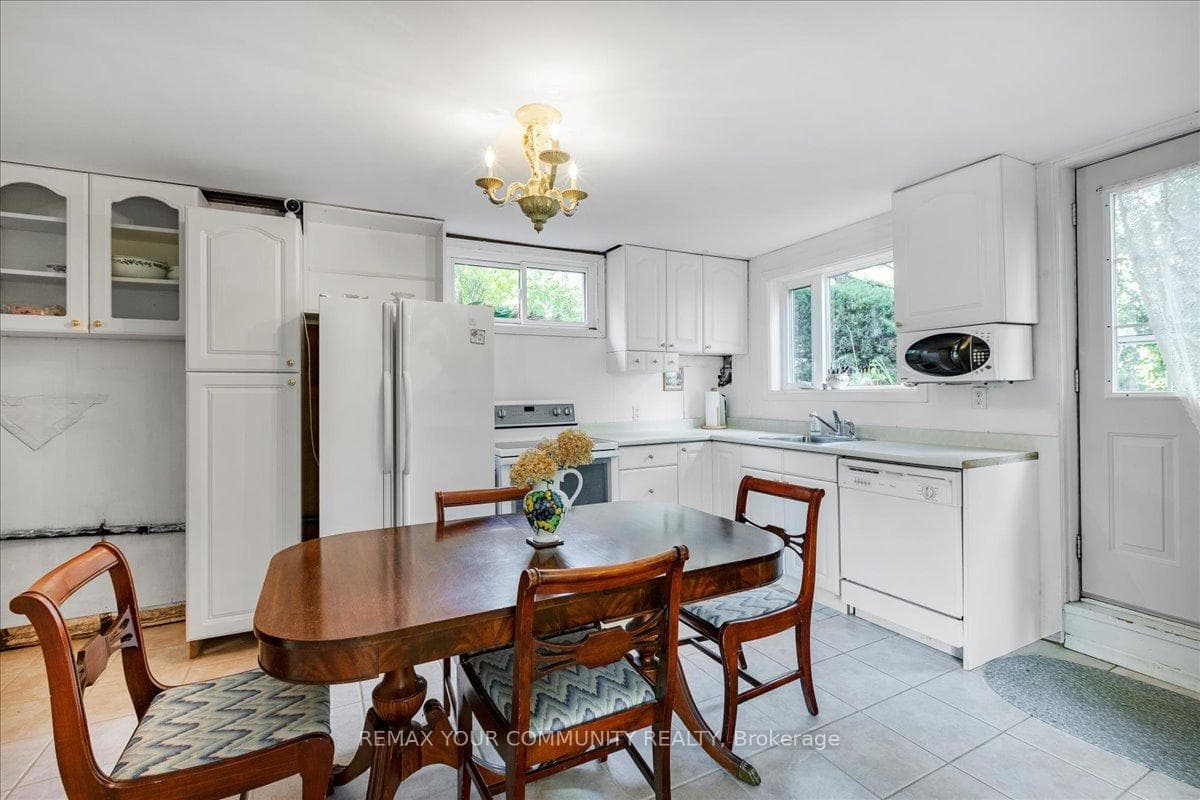 258 Lakeview Boulevard photo 14