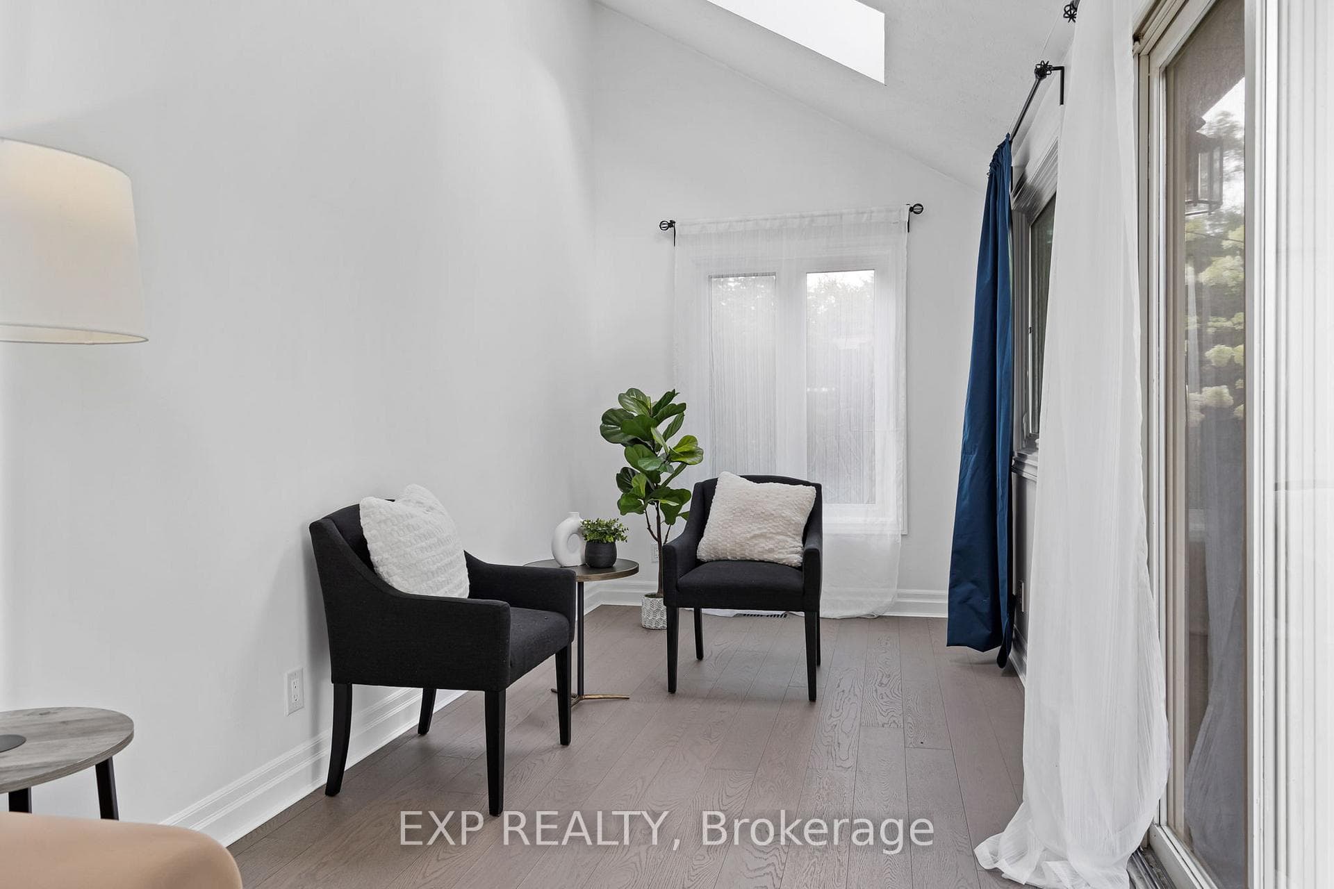 4092 Barry Drive photo 19