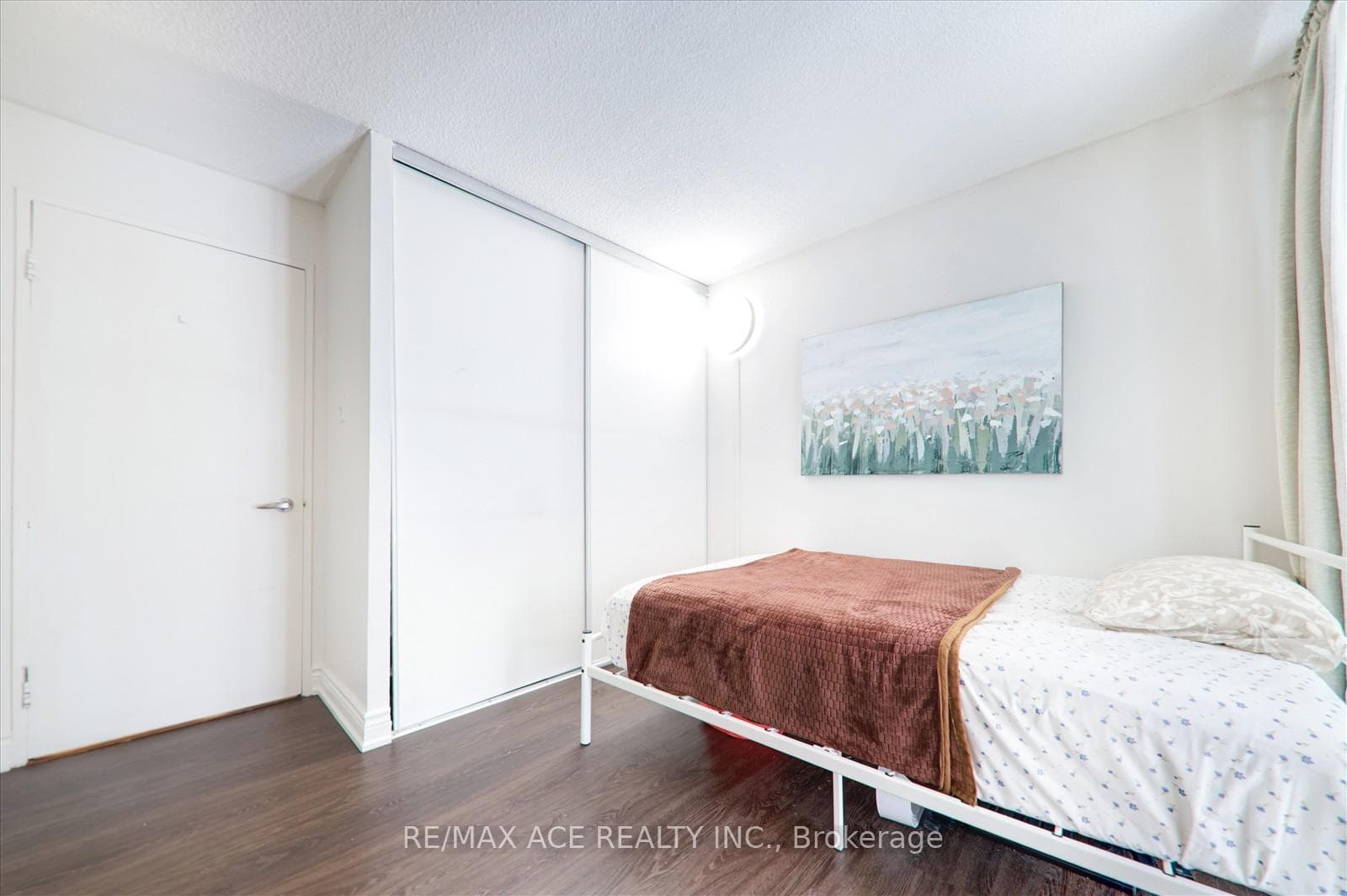 330 Mccowan Road Unit 903 photo 14