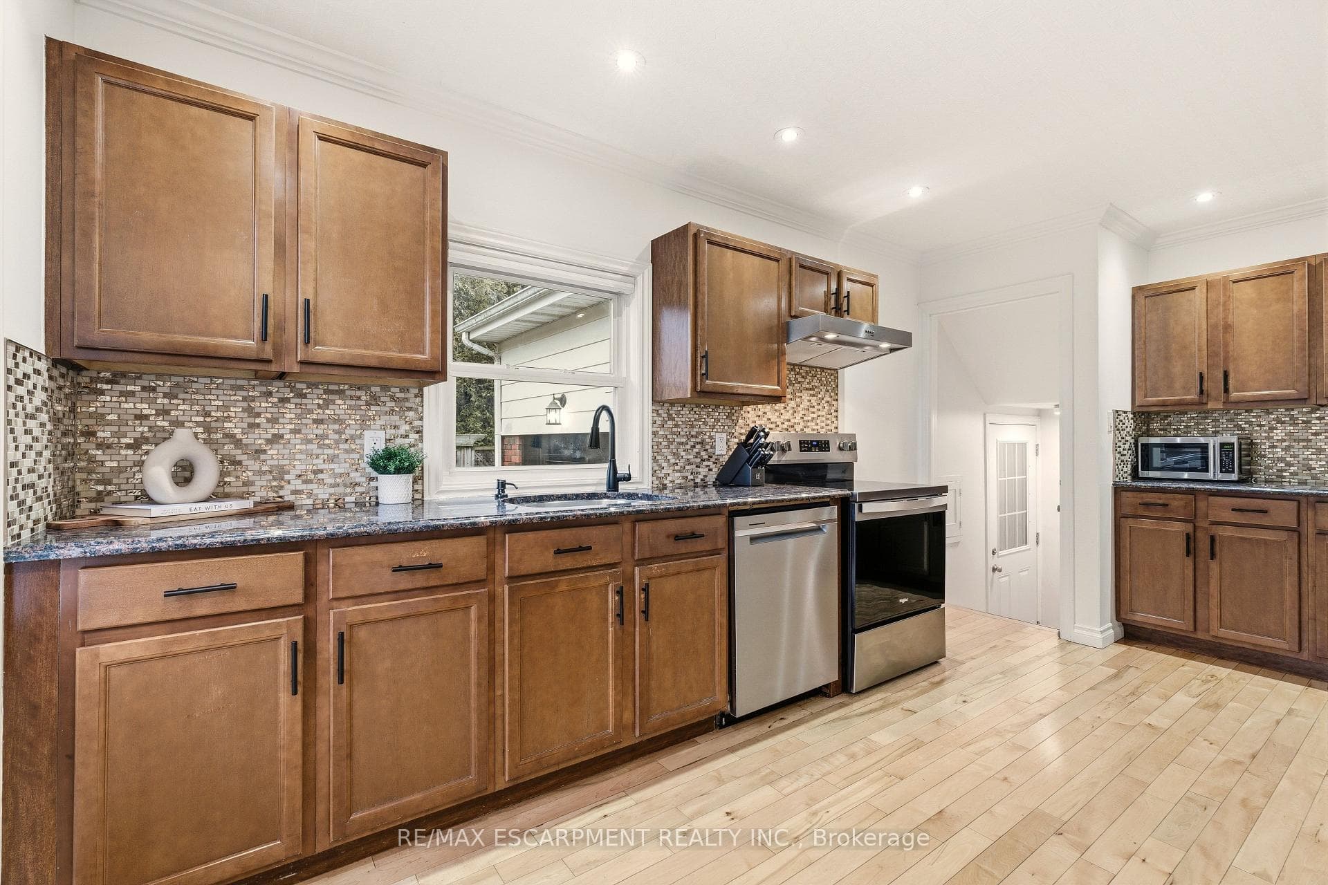 411 Pepper Drive photo 5