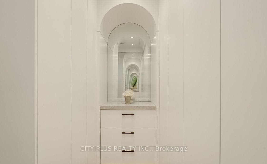 119 Glengrove Avenue photo 15