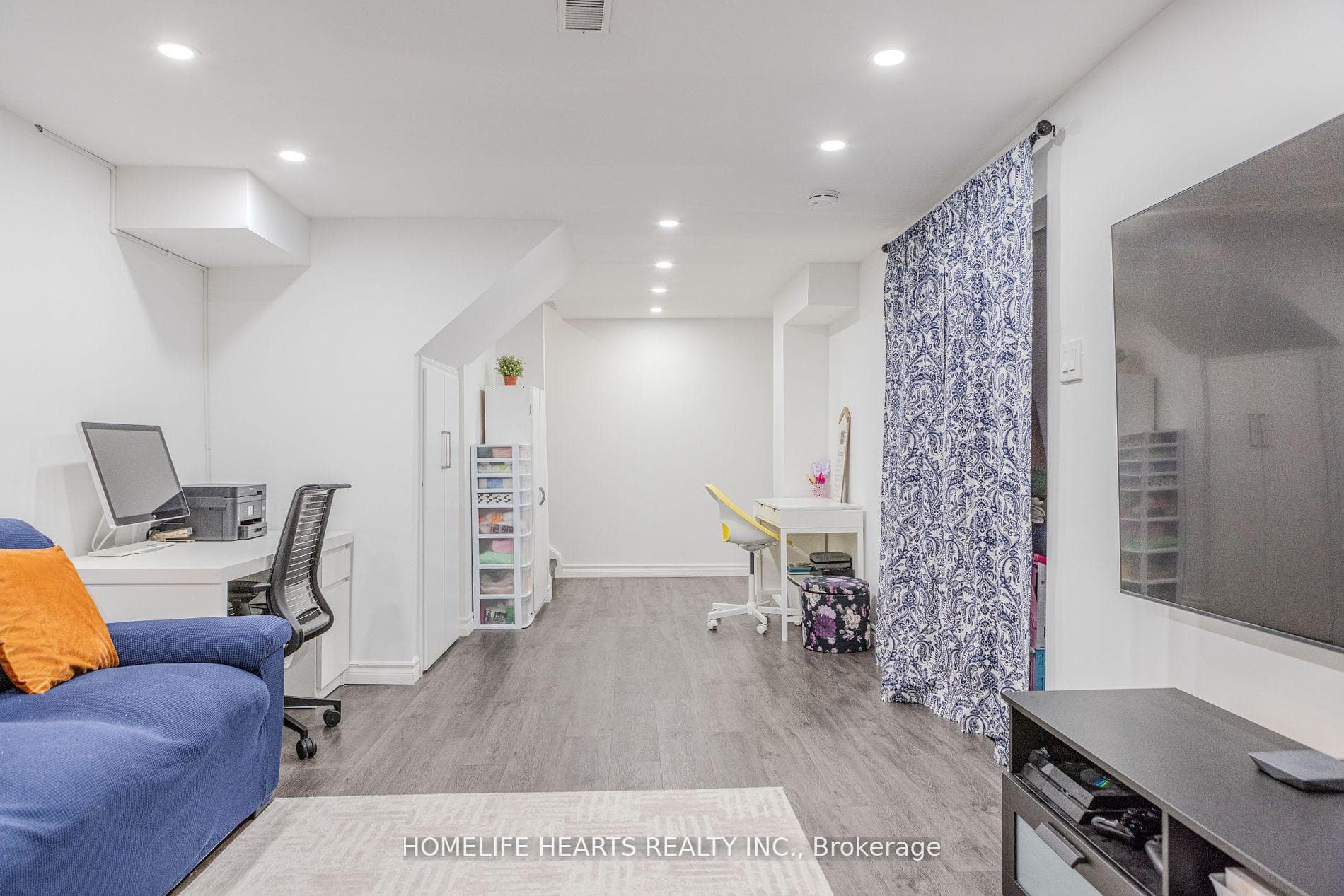 70 Cass Avenue Unit 211 photo 30