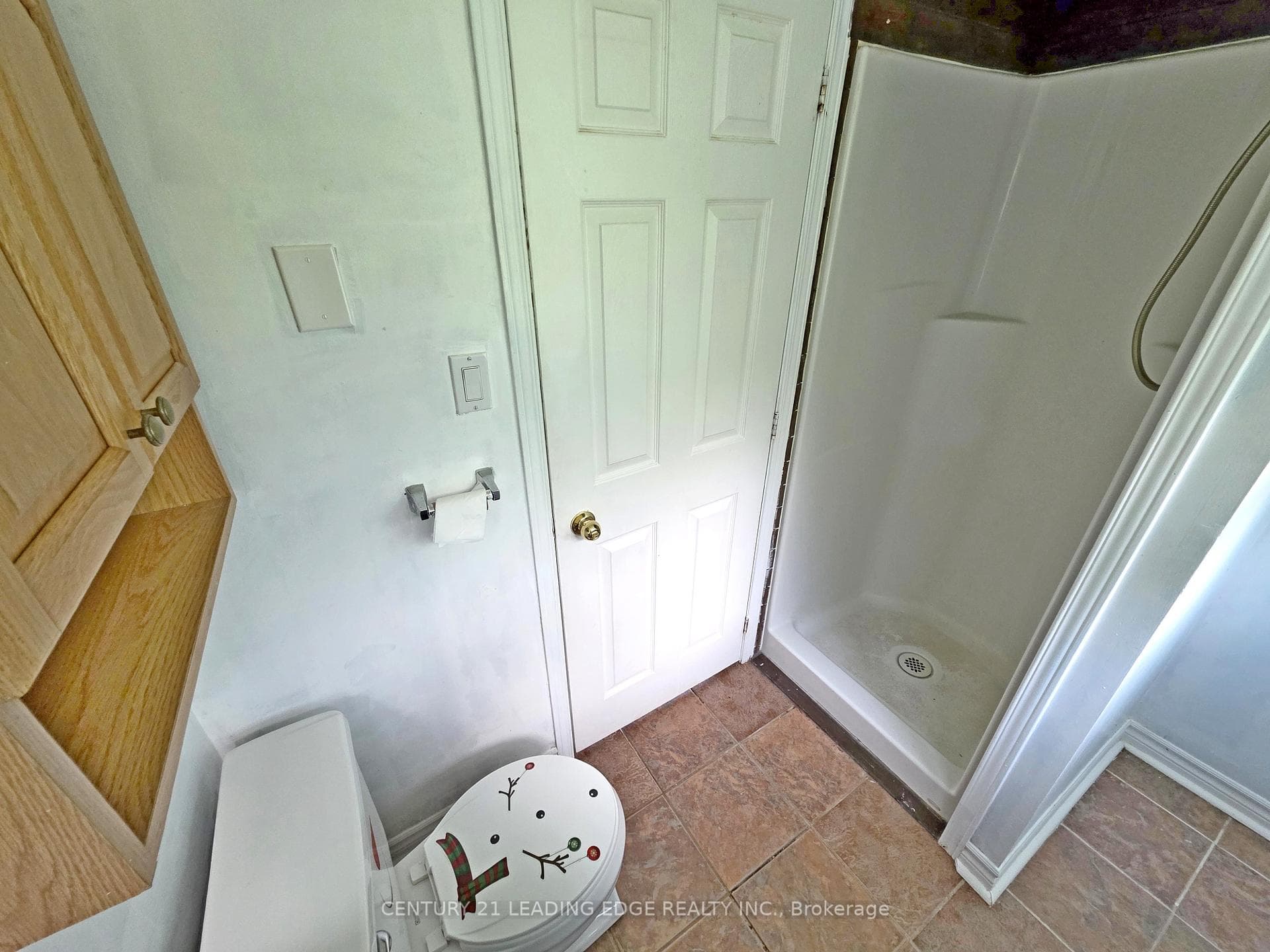 235 Bayview Avenue Unit B photo 9