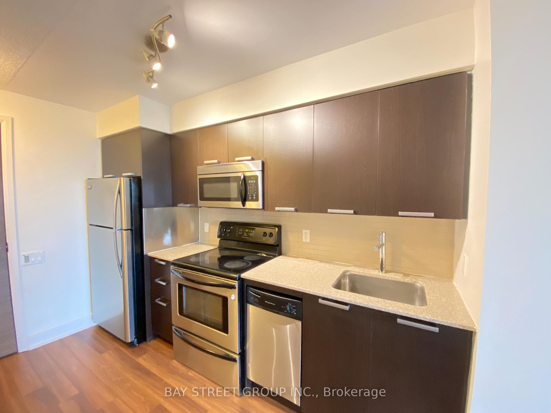 23 Sheppard Avenue Unit 608 photo 6