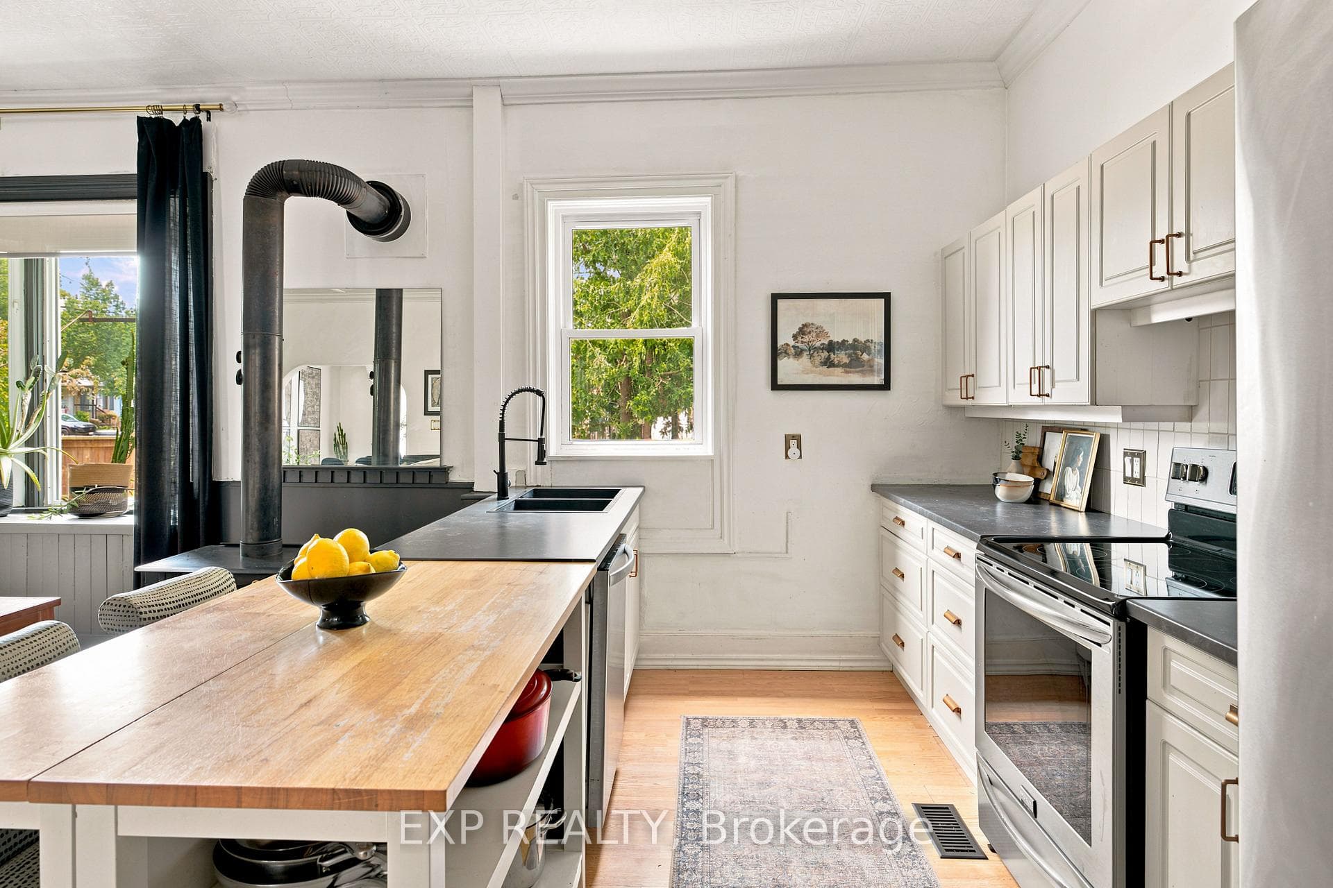 136 Falstaff Street photo 23