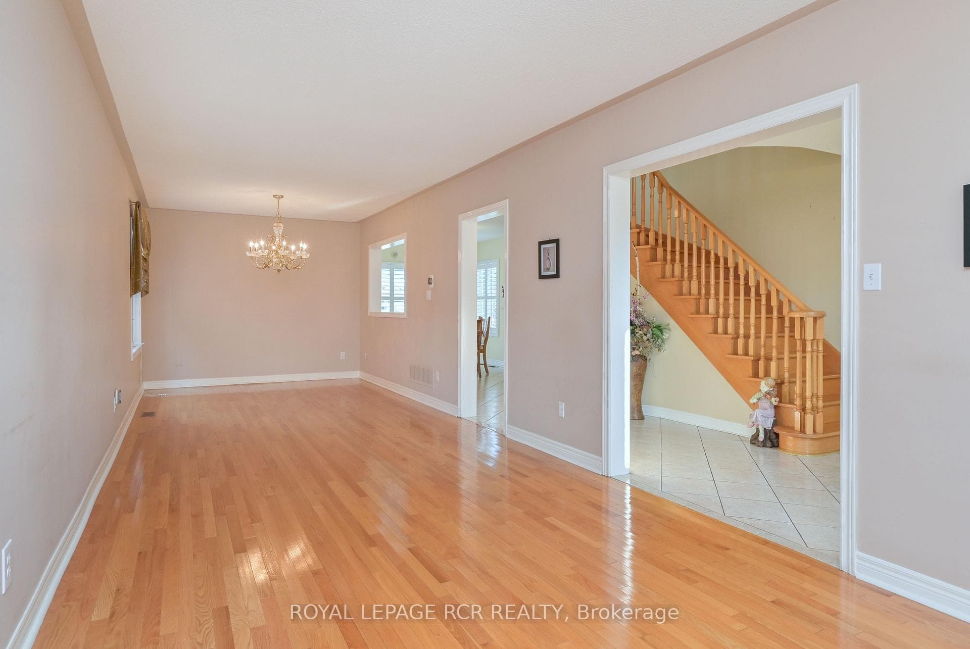 344 Landsbridge Street photo 8