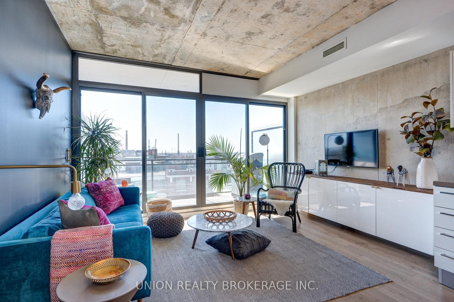 Bright living area