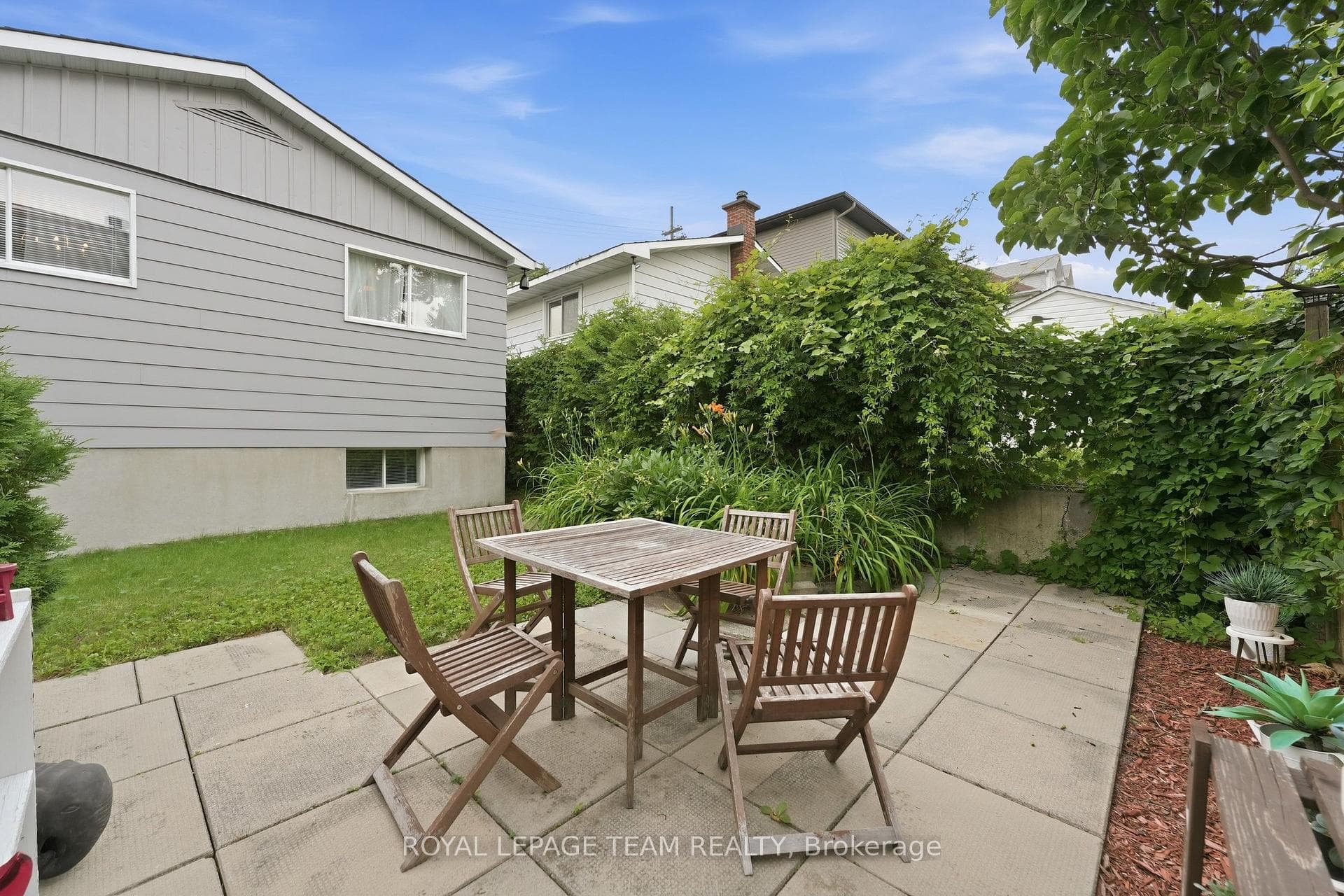 289 Montfort Street photo 49