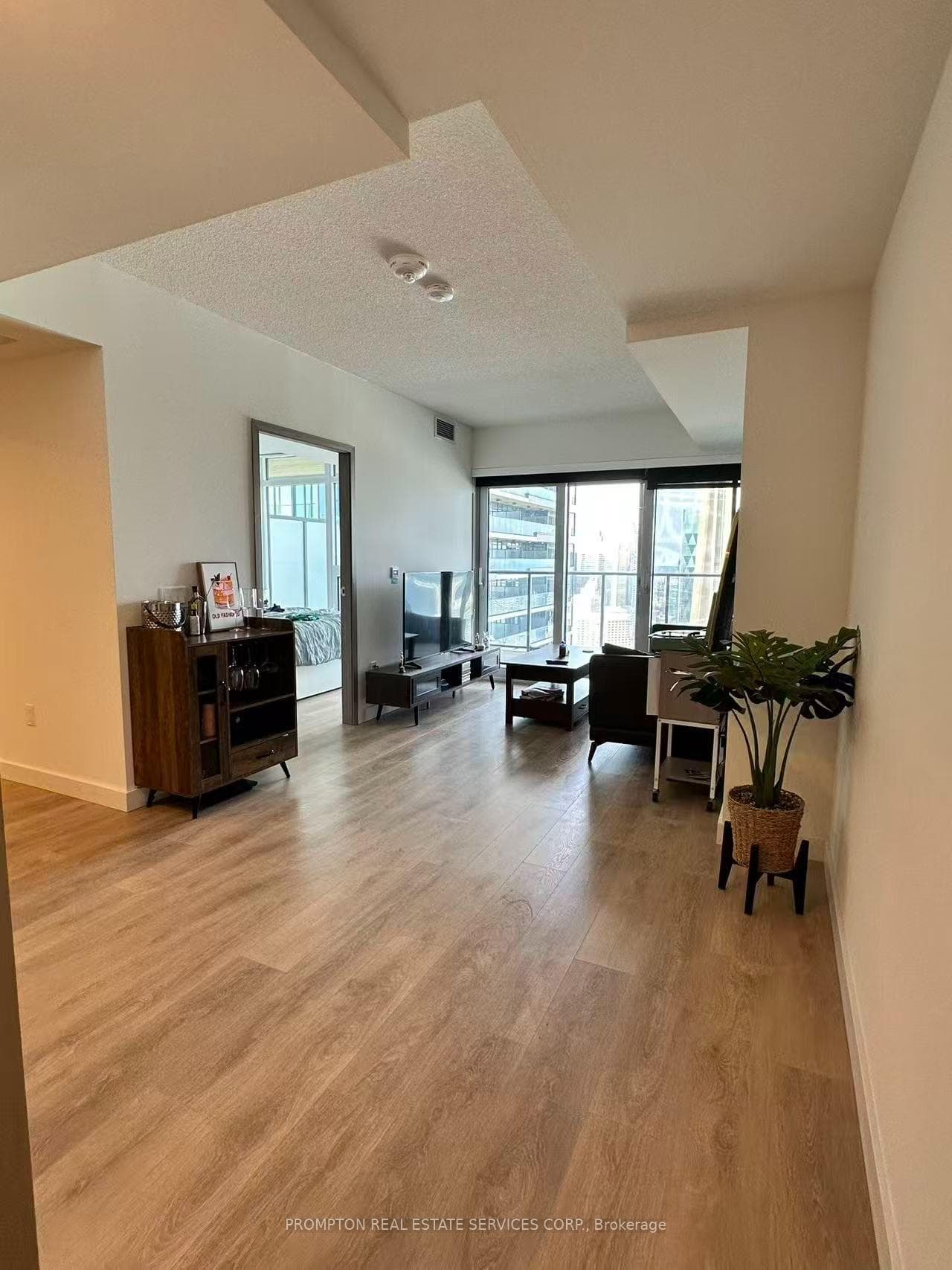 3 Concord Cityplace Way Unit 5208 photo 1
