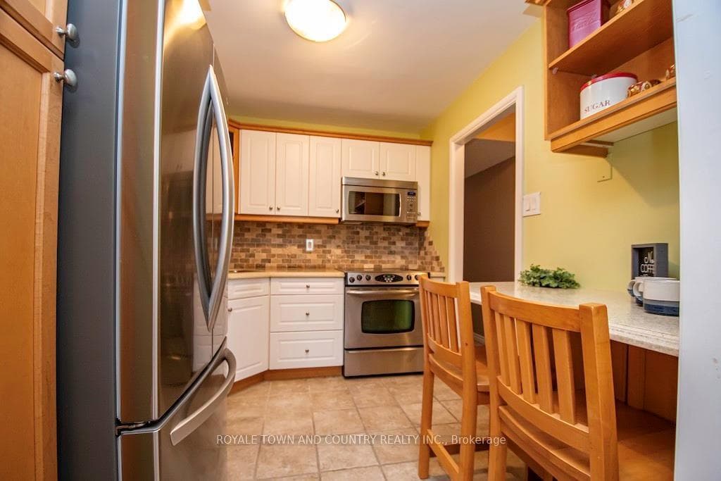 44 Falby Court Unit 1611 photo 15