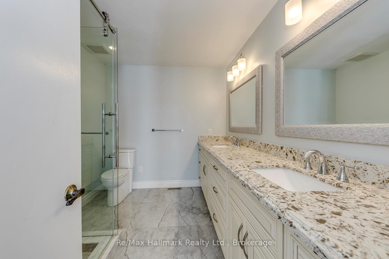 2251 Bennington Gate photo 38