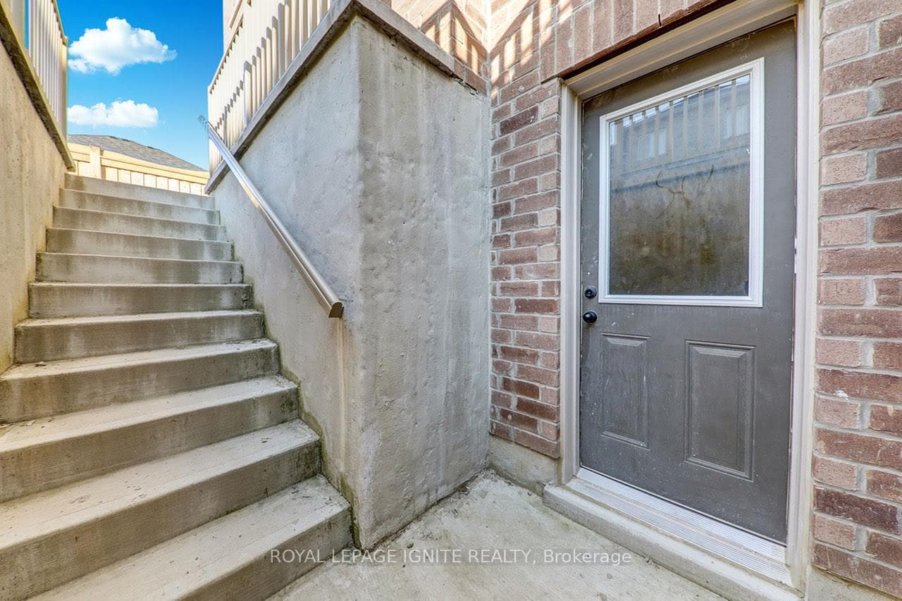 56 Mersey Street Unit Basement photo 2