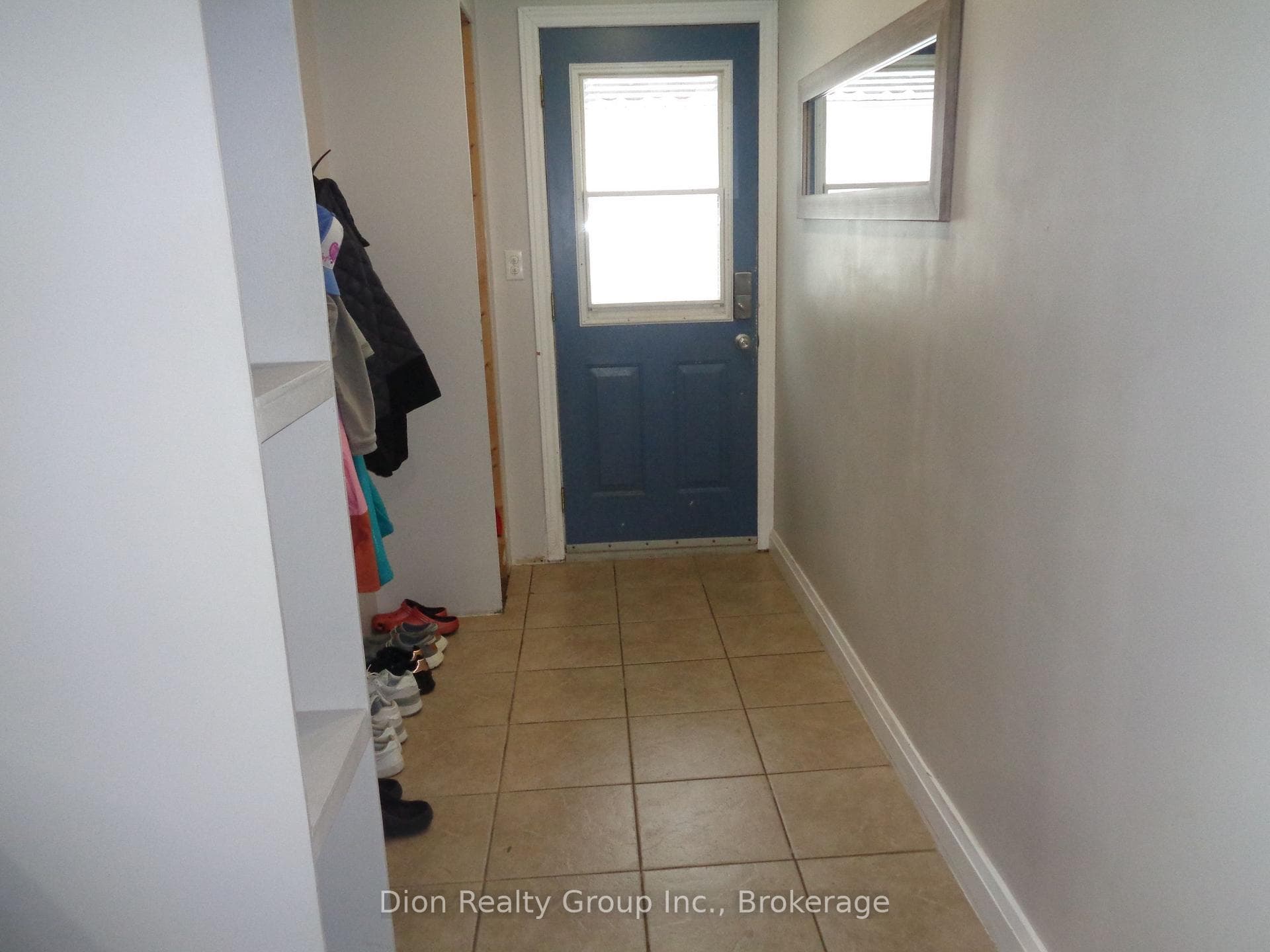 45 Premier Avenue photo 2