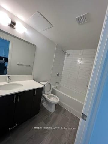 58 Lakeside Terrace Unit 1001 photo 6