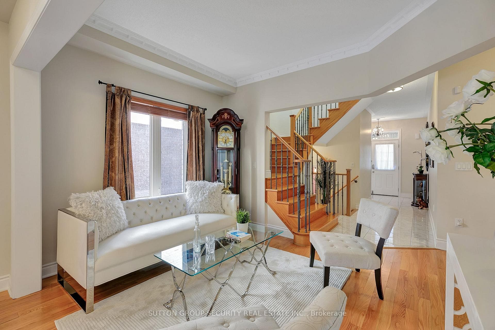 105 Highmark Drive photo 8