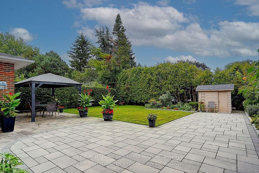 108 Collingsbrook Boulevard photo 49