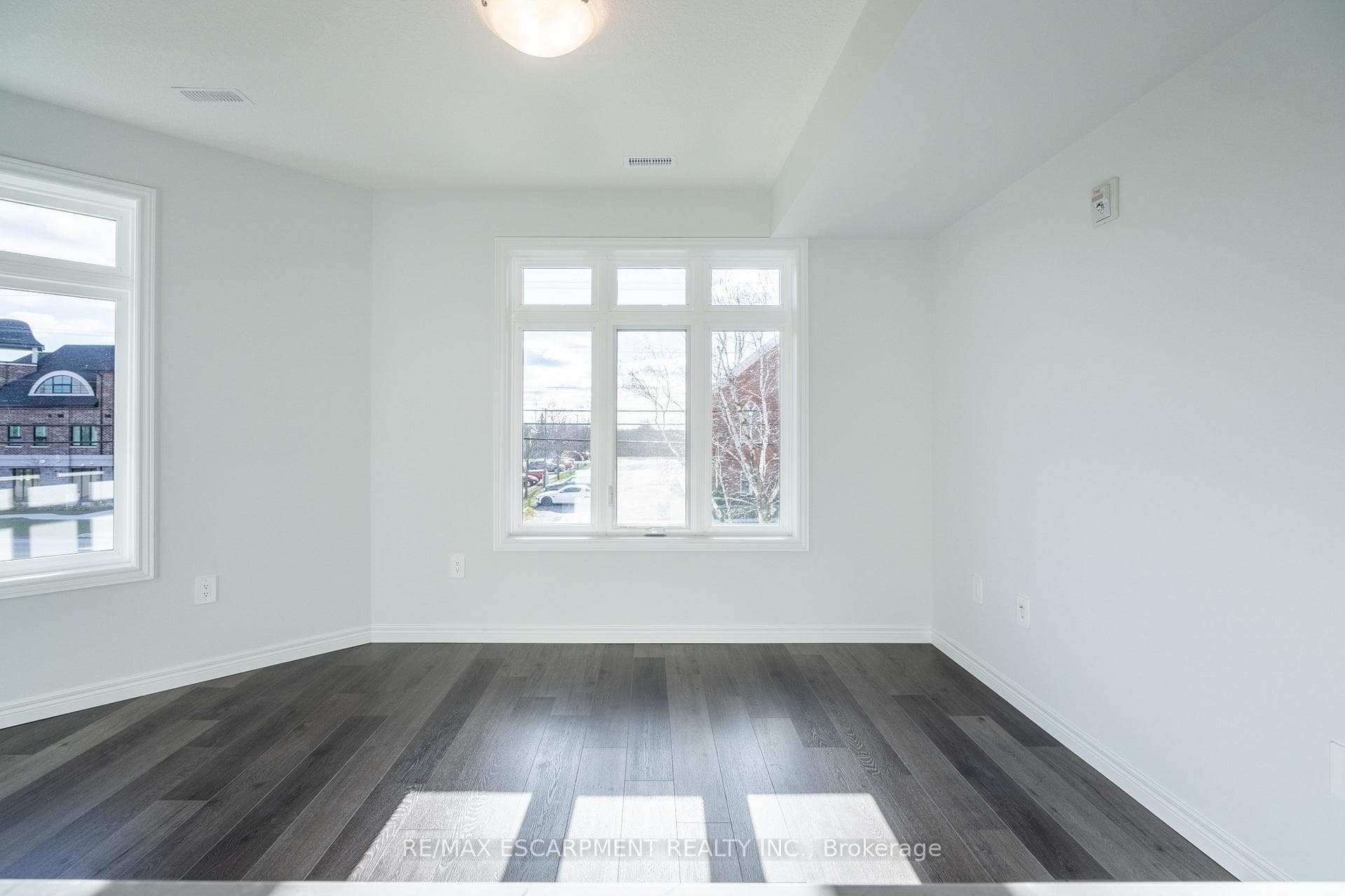 2620 Binbrook Road Unit 207 photo 12