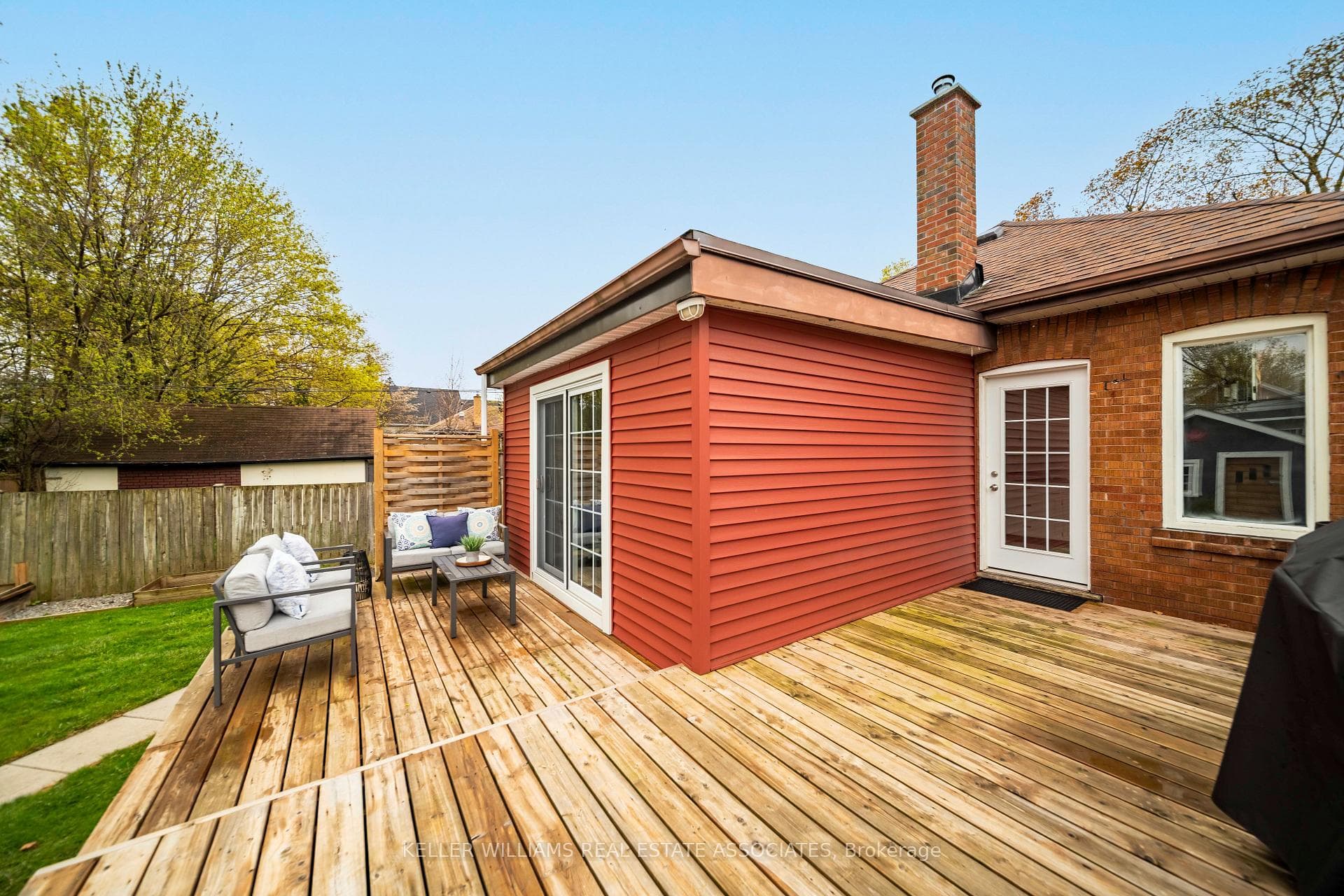 631 Somerville Avenue photo 36