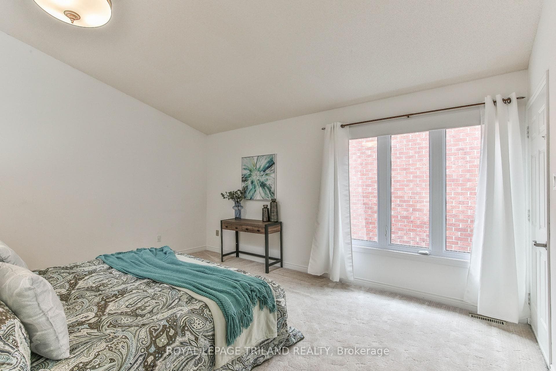 60 ROSECLIFFE Crescent Unit 8 photo 23