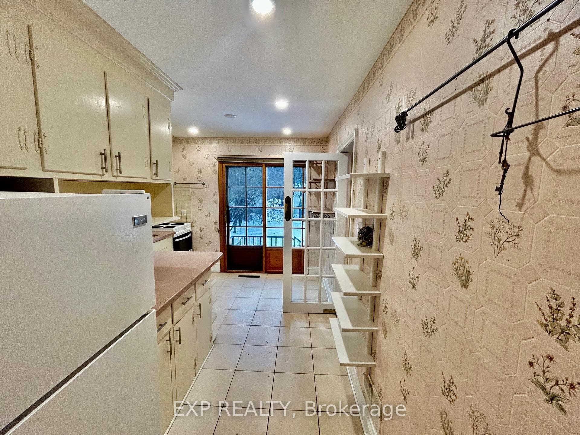 274 Island Park Drive photo 14