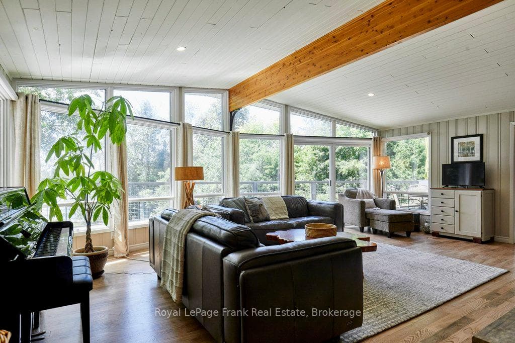 156 Acton Road photo 8