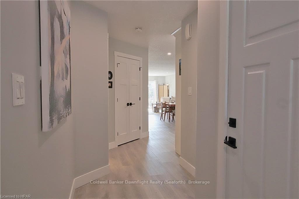 154 SILLS Street photo 3