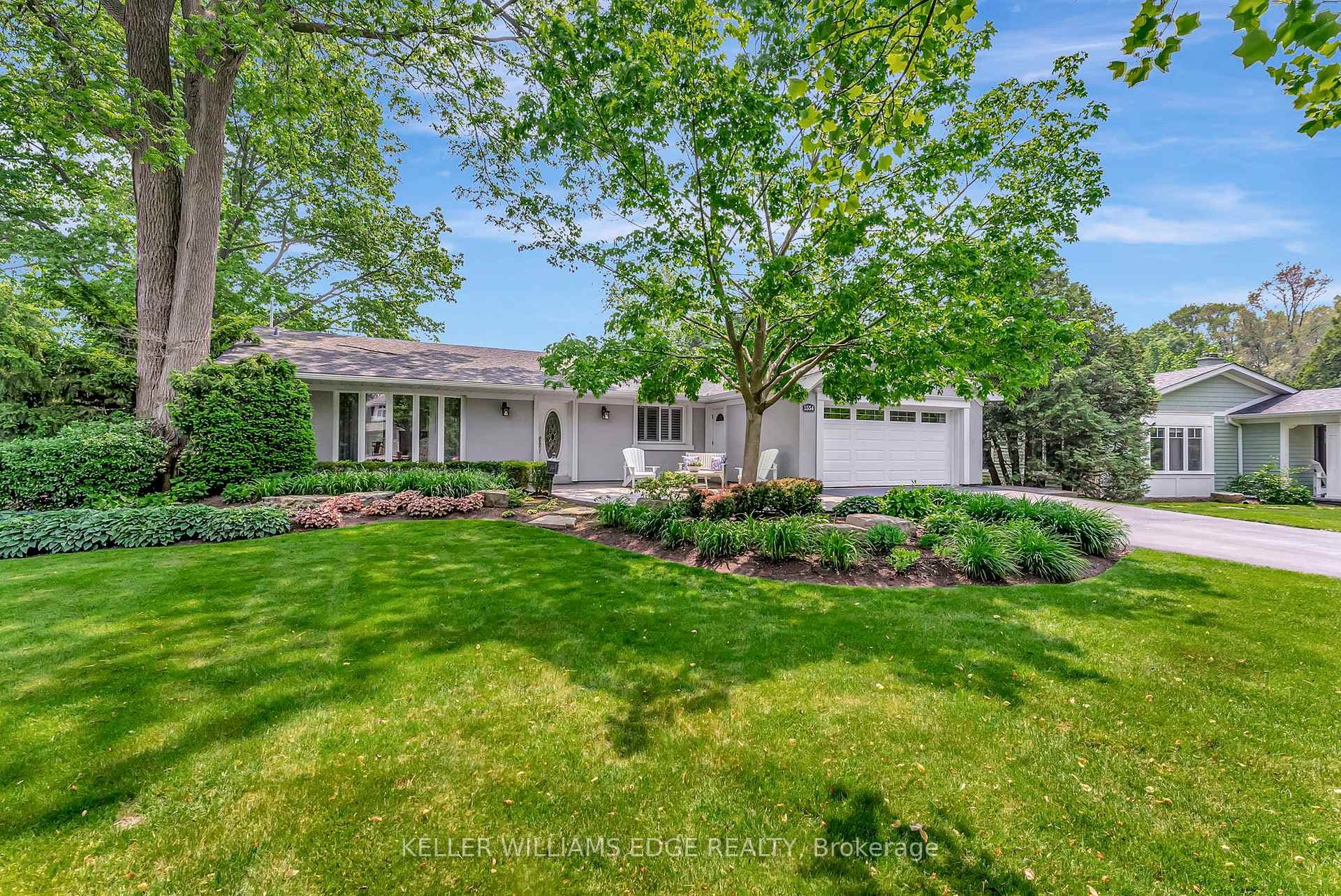 1554 VENETIA Drive photo 3