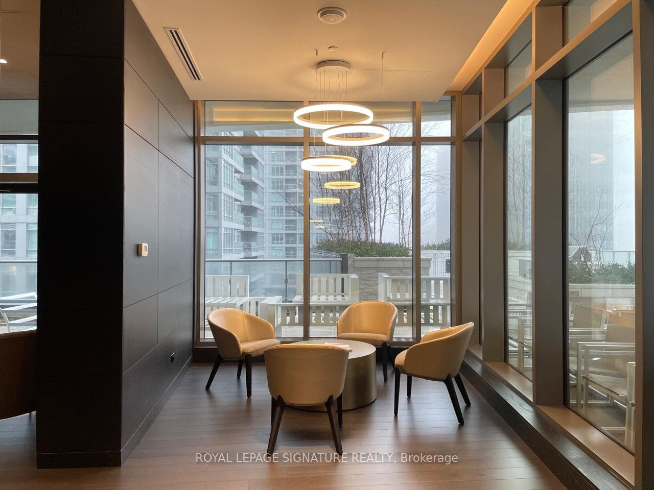 2221 Yonge Street Unit 3909 photo 27