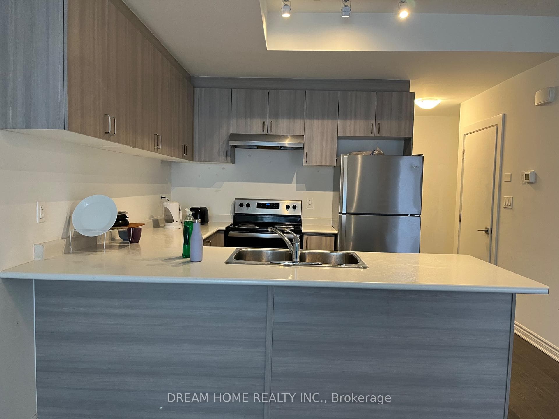 3 Falaise Road Unit B3 photo 3