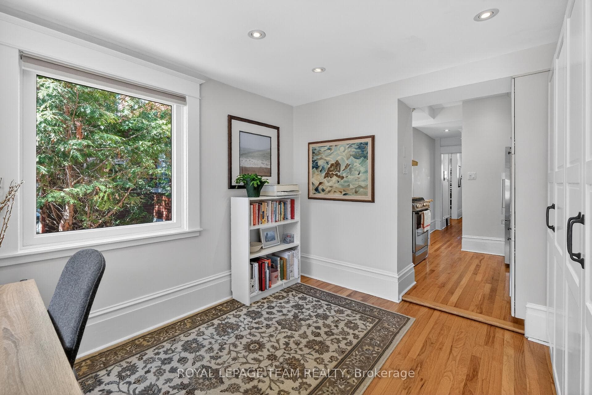 Filled with daylight, access to parking and yard
