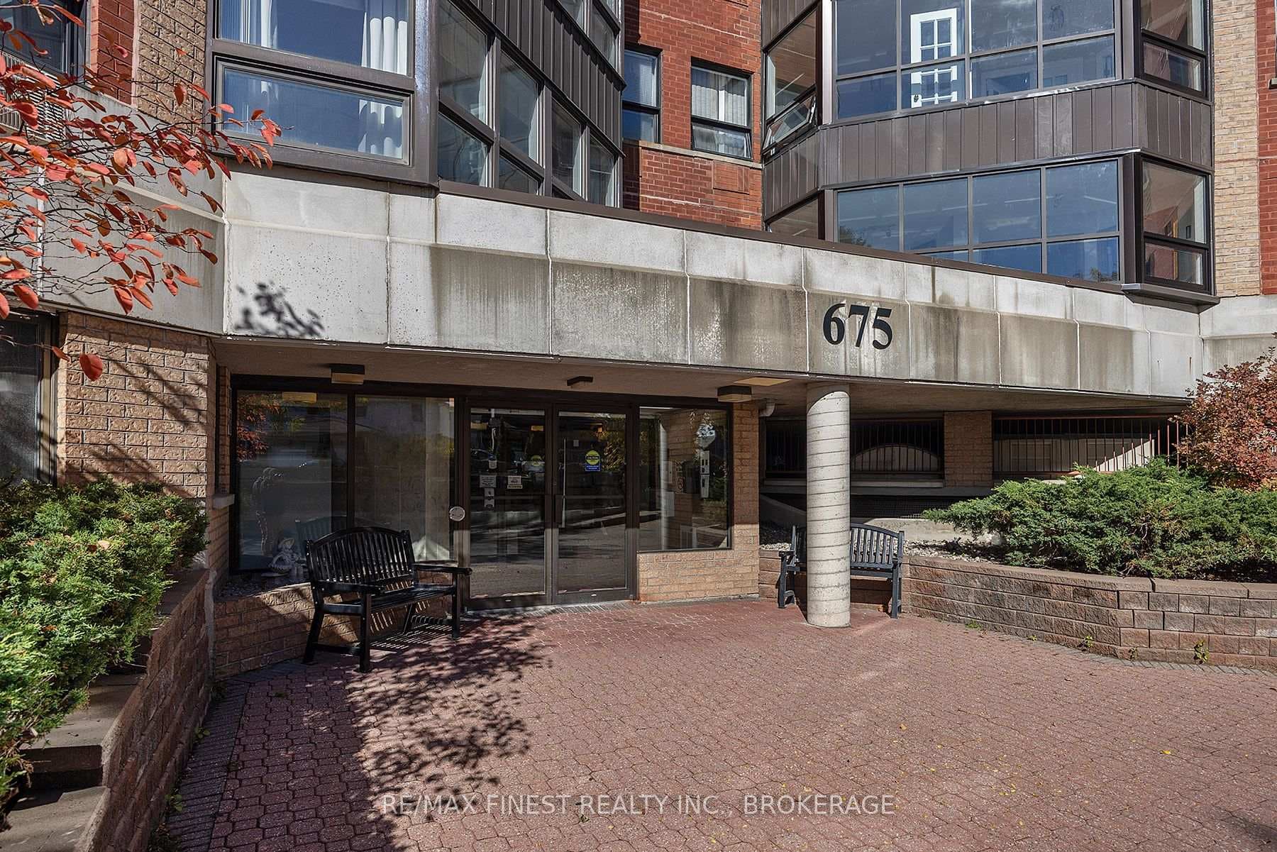 675 Davis Drive Unit 209 photo 6