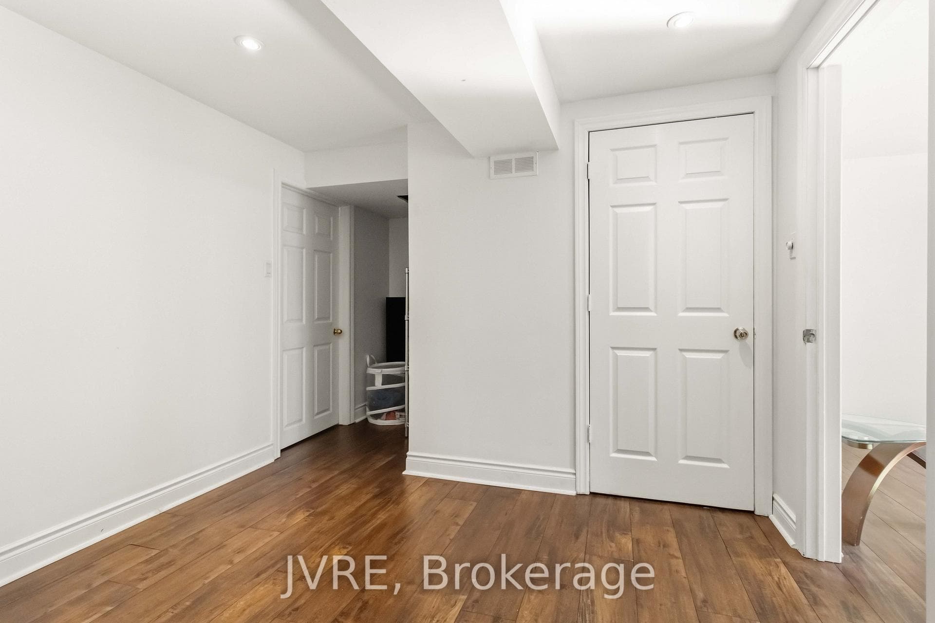 2918 Westbury Court photo 30