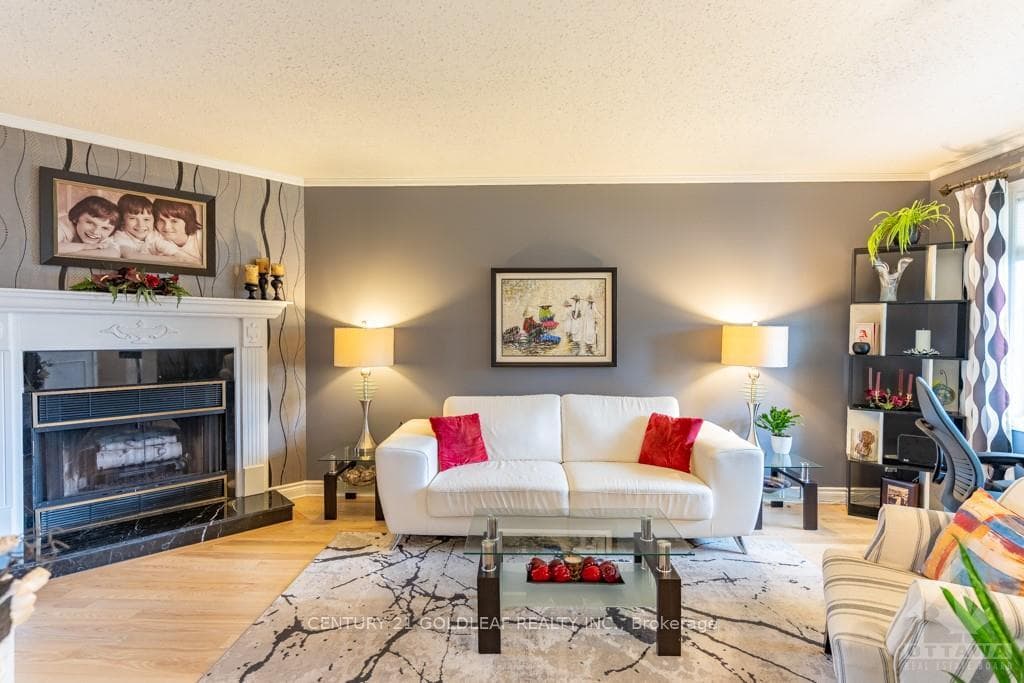 1758 TACHE Way photo 7
